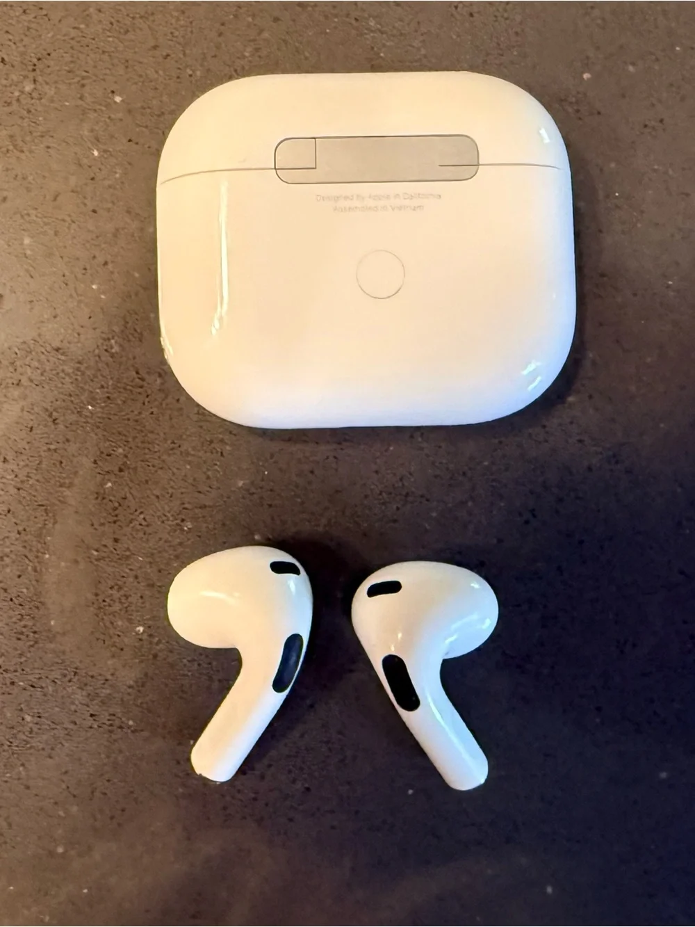 Apple Air Pod 3 Wireless Bluetooth Earbuds with Charging Case - White - Picture 4 of 6